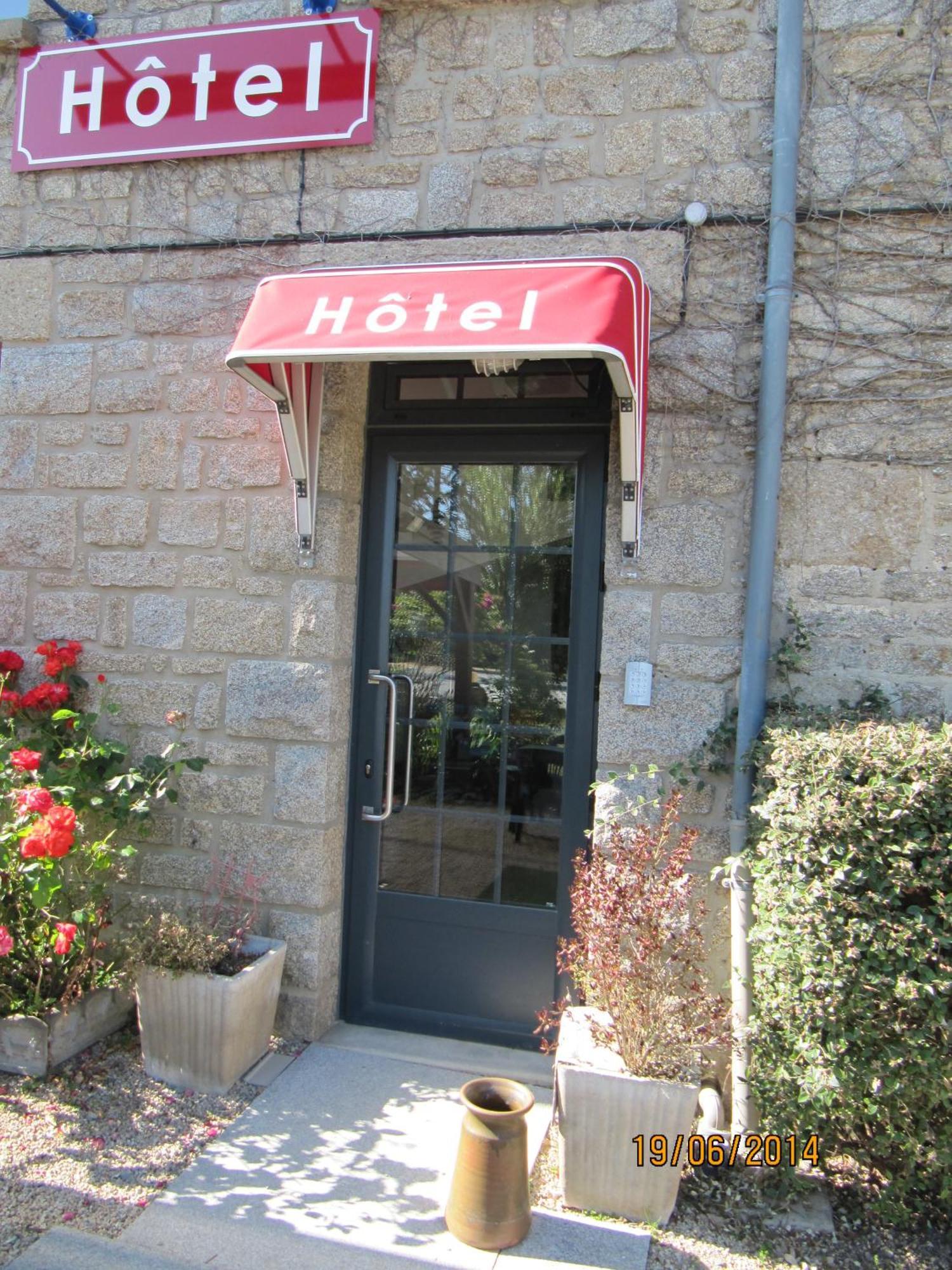 Auberge Le Guinefort Lehon Ngoại thất bức ảnh