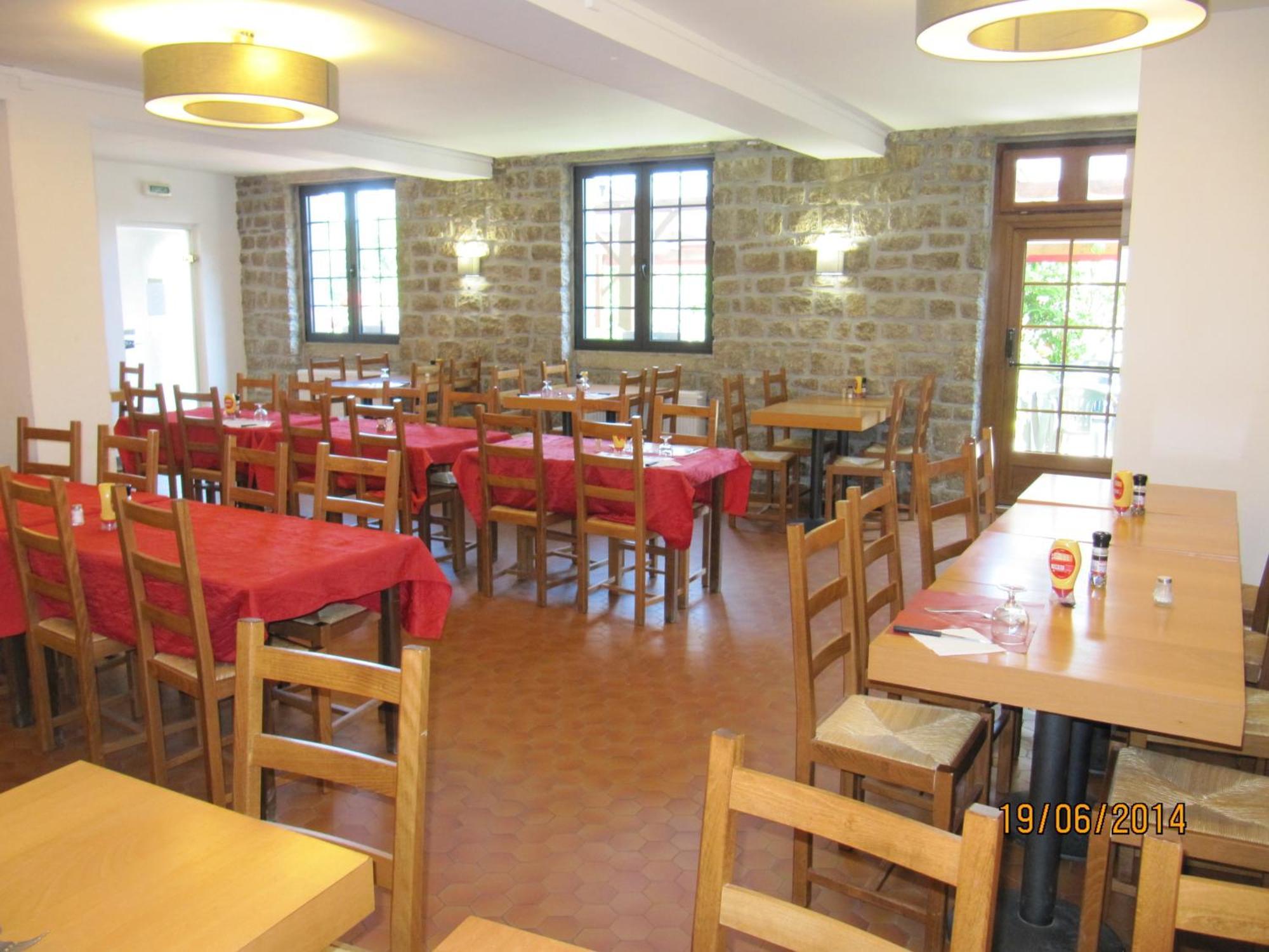 Auberge Le Guinefort Lehon Ngoại thất bức ảnh